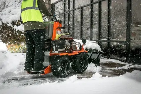 Get Etobicoke snow removal