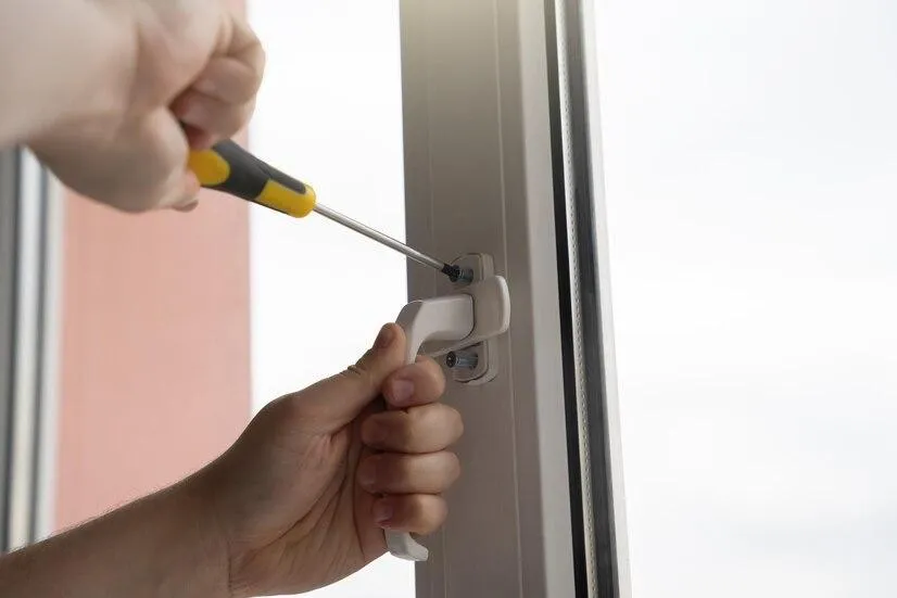 FInd Pros and Cons of Replacing a Screen Door Yourself 