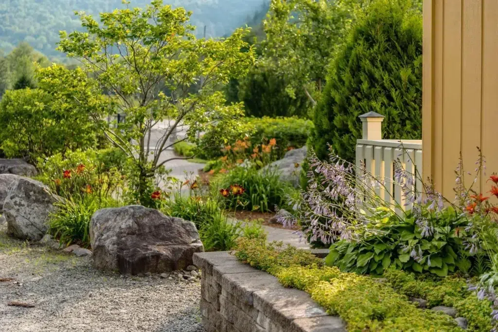 5 Types of Hardscaping for Low-Maintenance Front Yard in Ontario