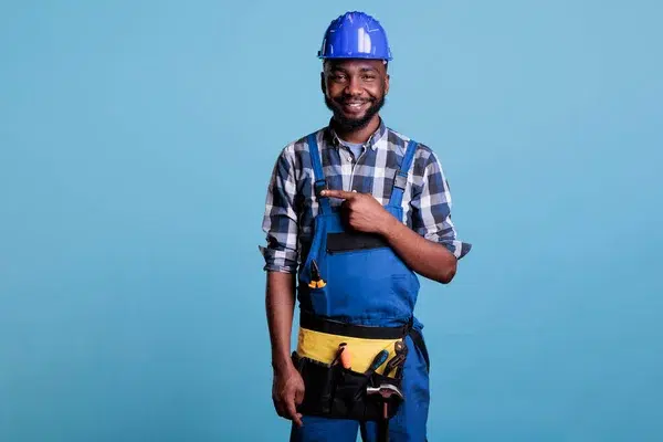 depositphotos_619581906-stock-photo-portrait-contractor-hard-hat-looking