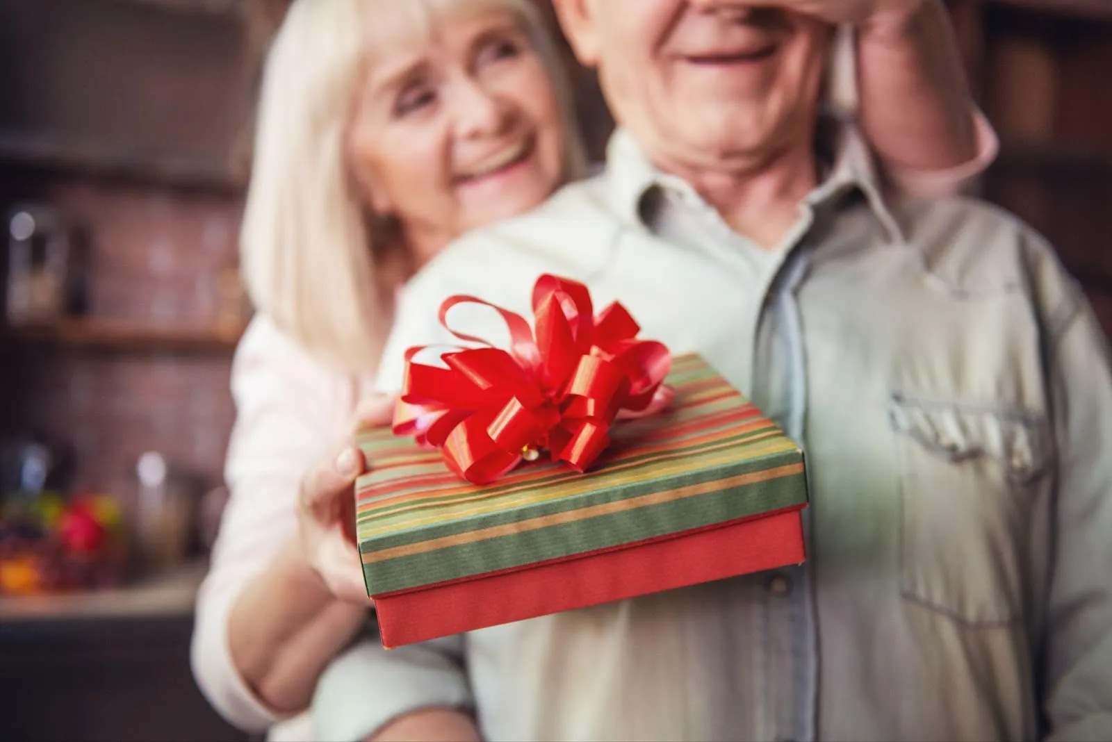 Guide on What Is A Good Gift For Seniors?